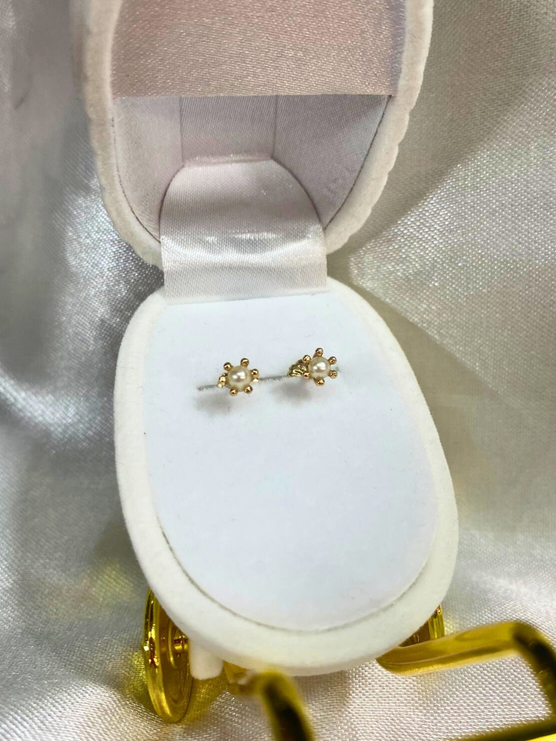 aro pistilo bebe 4mm 18k